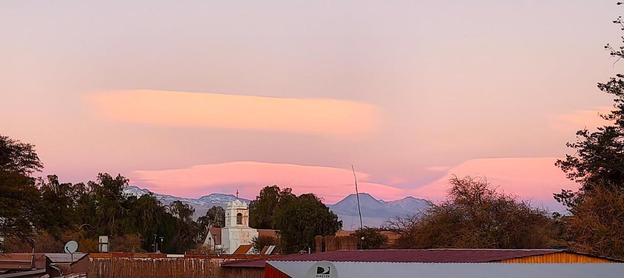 Hostal Sonchek San Pedro De Atacama Esterno foto